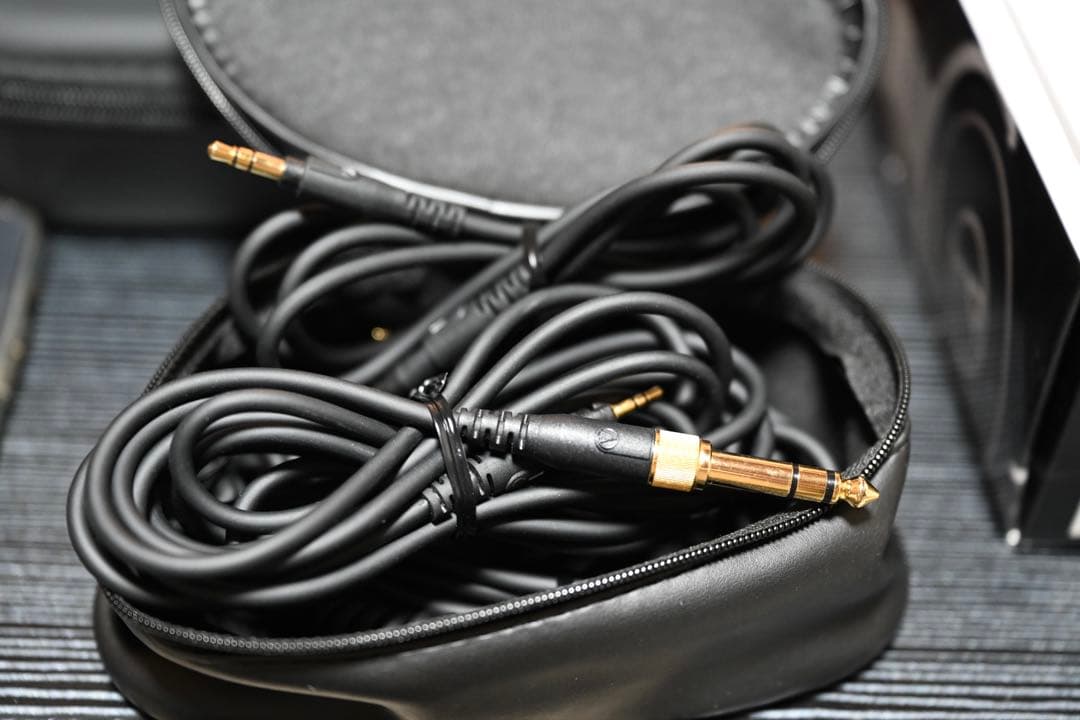 【良品】オーディオテクニカ ATH-M70x モニターヘッドホン【即納】