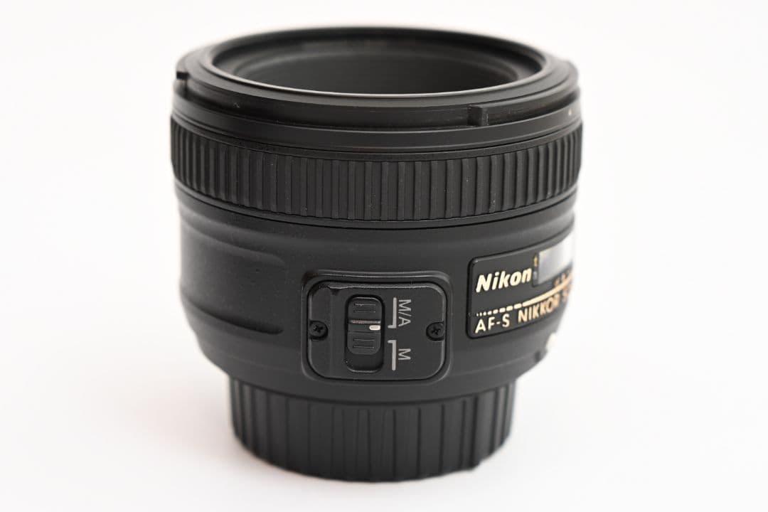 極上品 単焦点レンズ AF-S NIKKOR 50mm f/1.8G ②