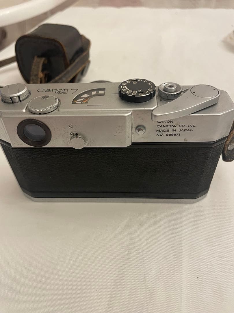 ❷Canon7 キャノン　レンズ付き 一眼レフ　フィルムカメラ