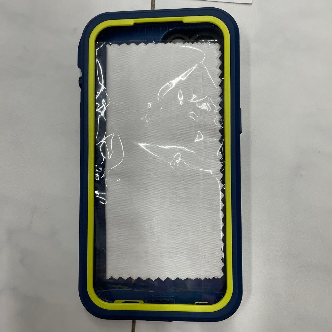 Life proof iPhone13 防水ケース