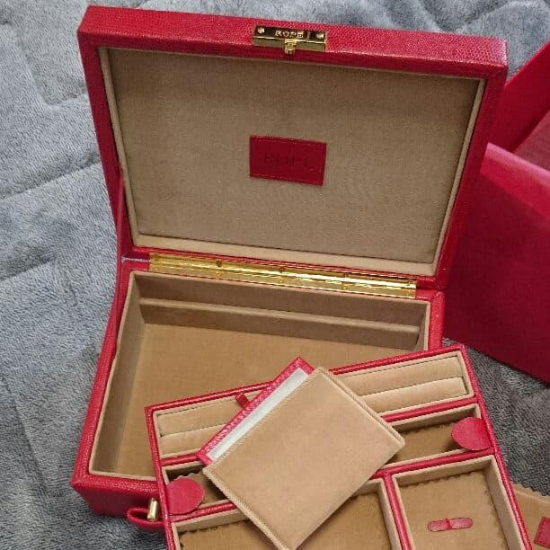 ジュエリーボックス