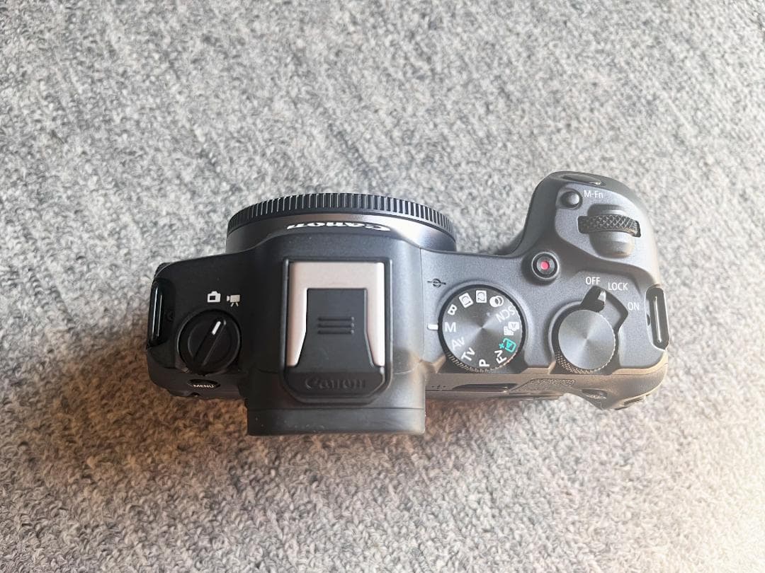 Canon EOS R8 ミラーレス一眼 本体