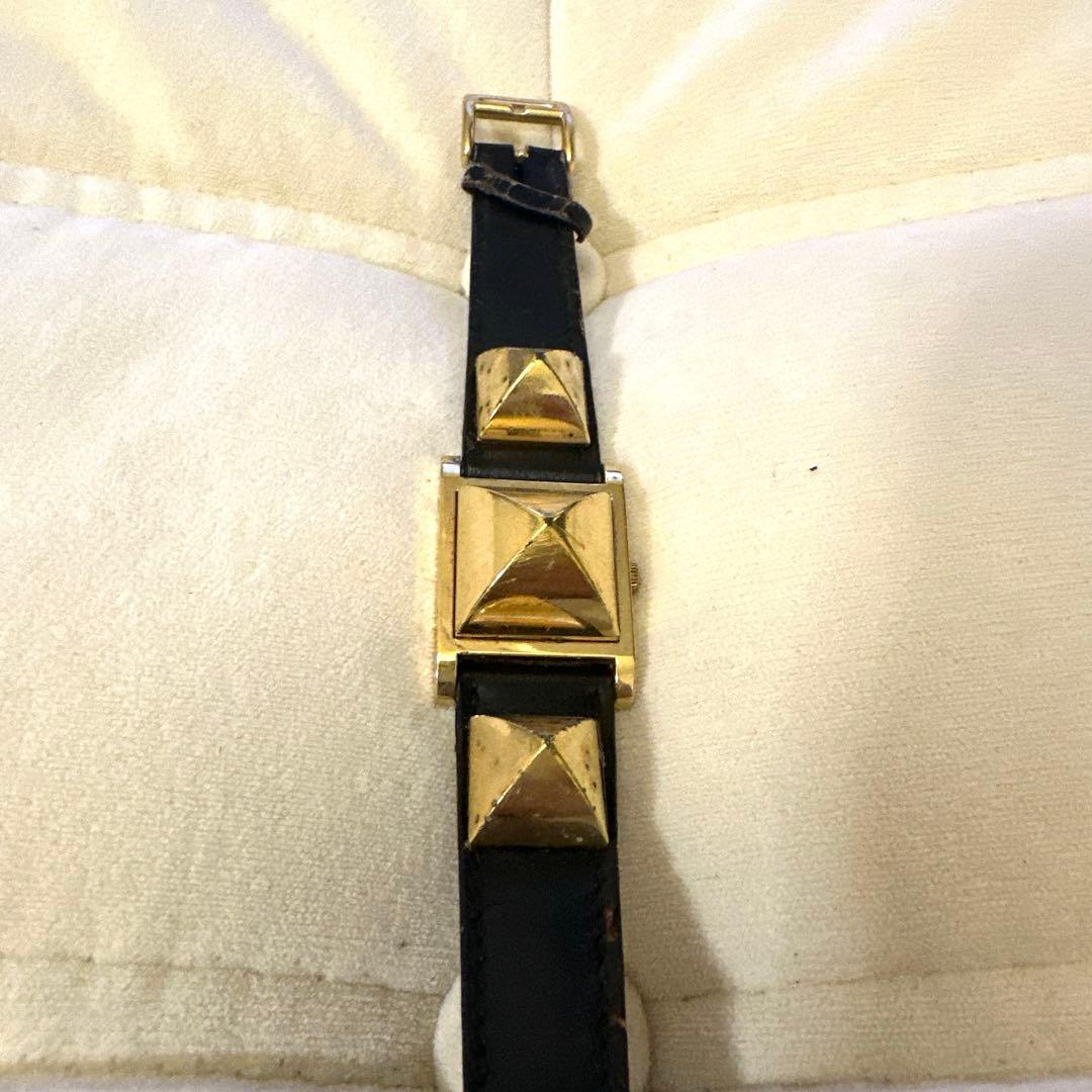 HERMES腕時計　メドール　クォーツ　レディース　ゴールド　腕時計