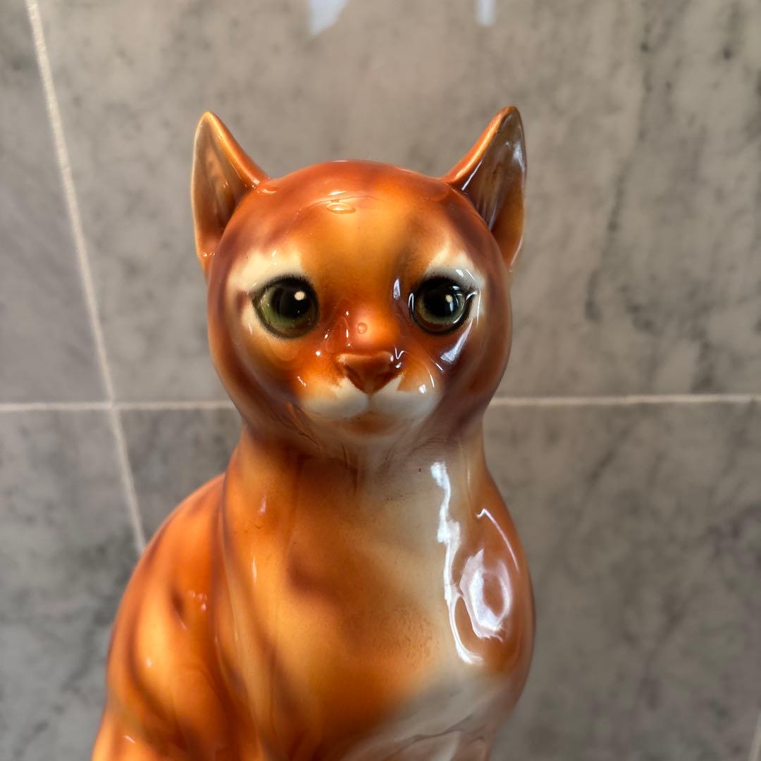 イタリア90年代ヴィンテージ手描きの瞳が美しく高貴で上品な猫ちゃんの陶器オブジェ