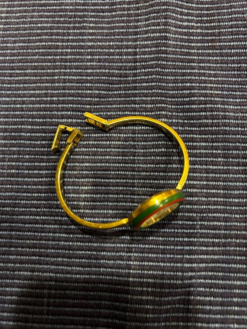 なき　グッチチェンジベゼル　シェリーライン1100-L