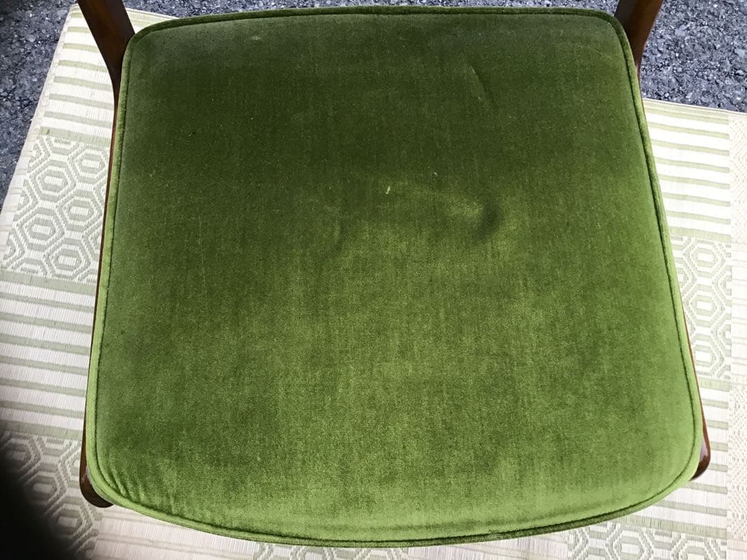 c*c様 昭和　レトロ　難有り　カリモク　緑色ベルベット風回転チェア