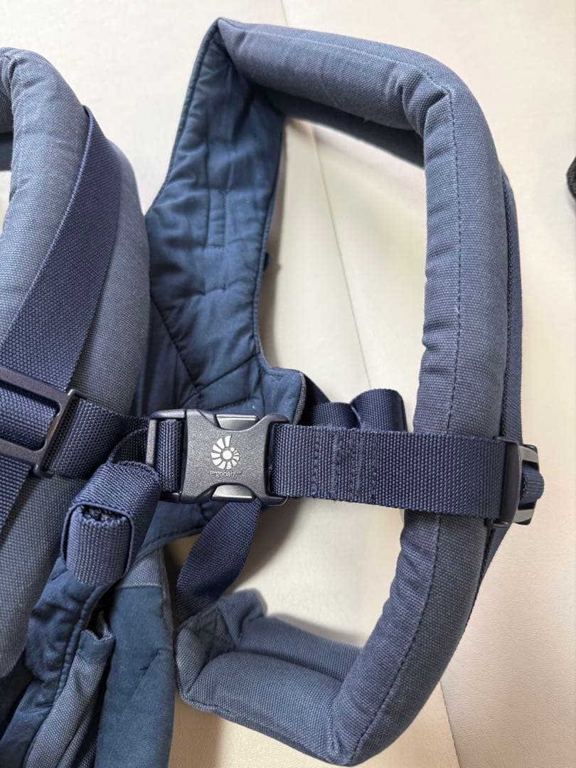 【良品】エルゴ エルゴベビー ergobaby 抱っこ紐