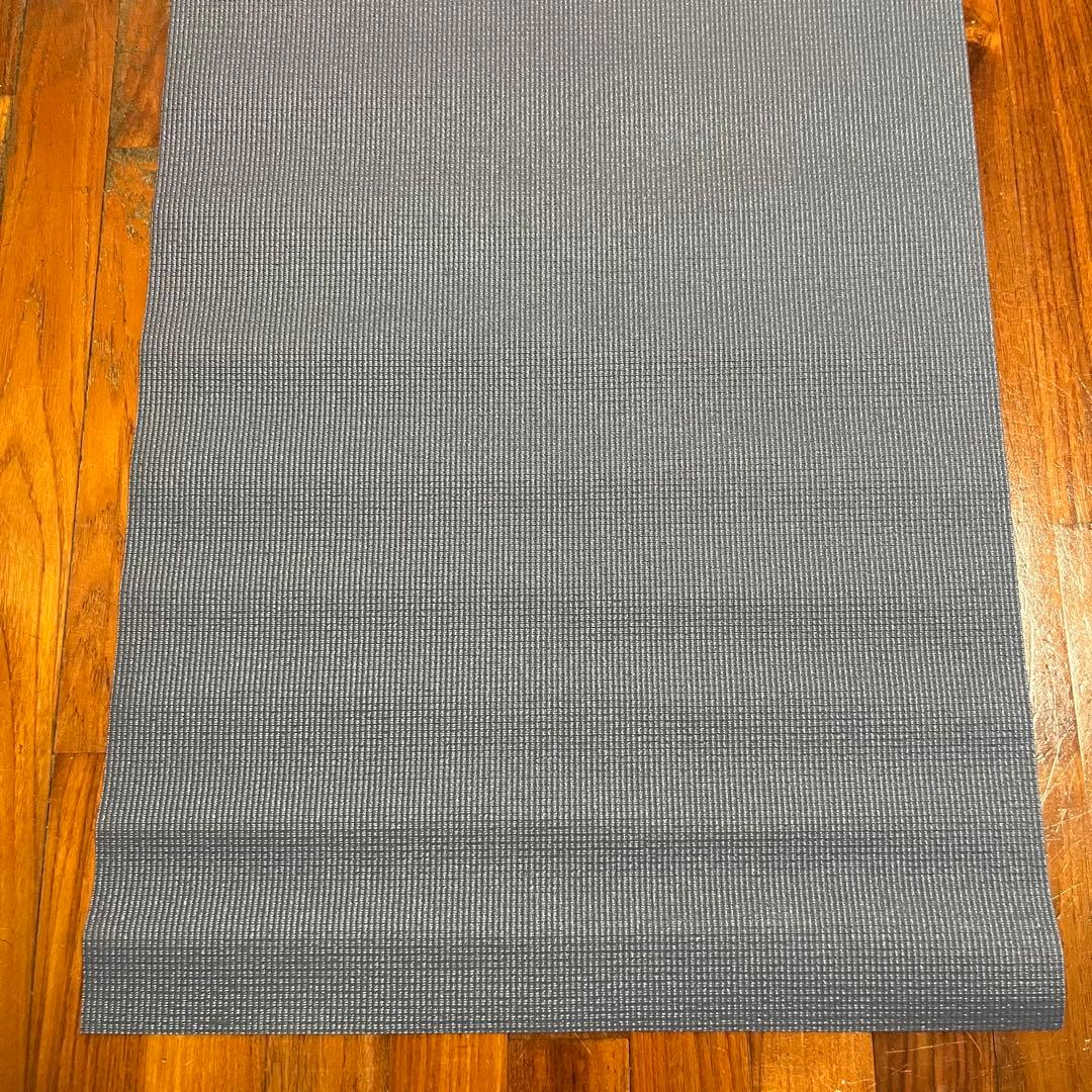 未使用　LAVA ヨガマット　ヨガラグ　ラバ