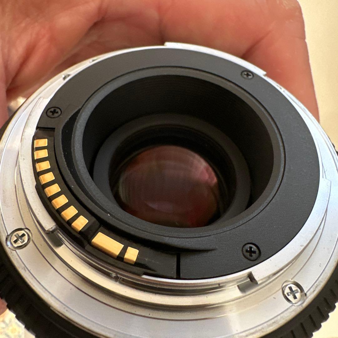 シグマ 8-16mm f4.5-5.6 DC HSM Canon用