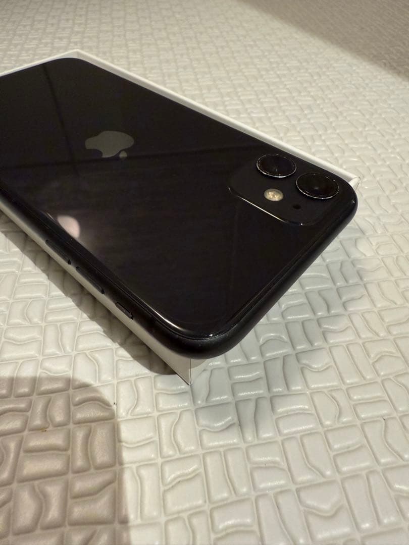 ※アマンダ iPhone11 64GB ブラック simフリー