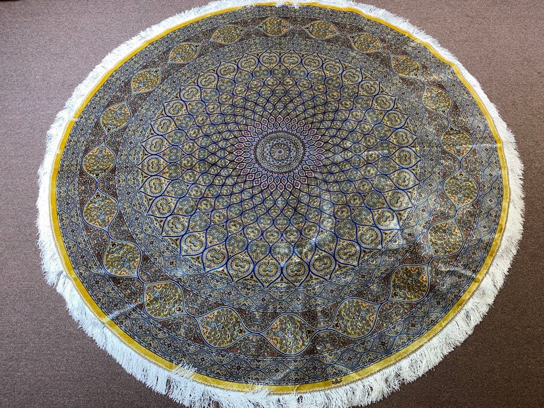 ペルシャ、イラン、シルクラウンドラグ/サイズ：204cm…. .77n。