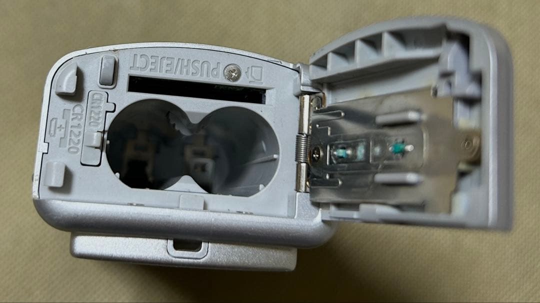 CANON Power Shot A400 デジカメ　乾電池タイプ