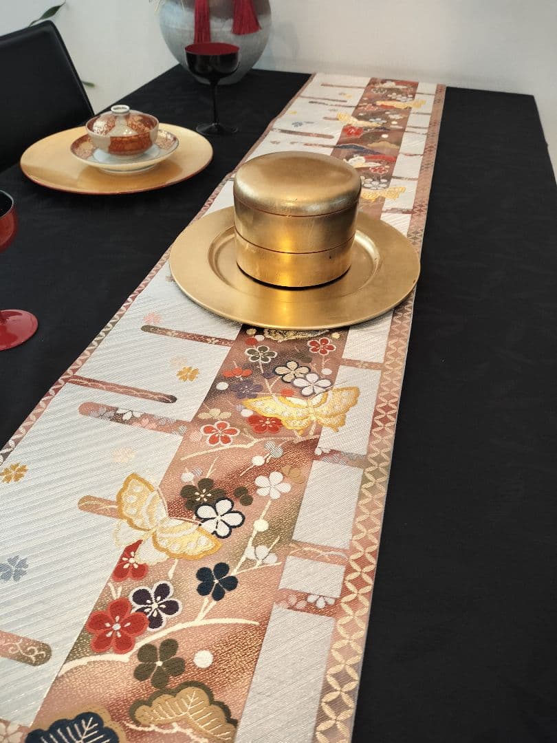 A904★高級‼️豪華刺繍‼️袋帯テーブルランナー2m12cm　リバーシブル