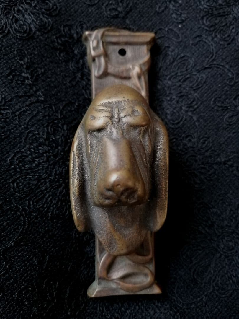 英国アンティーク　1930〜　ブラッドハウンド小さな真鍮製のドアノッカー 希少