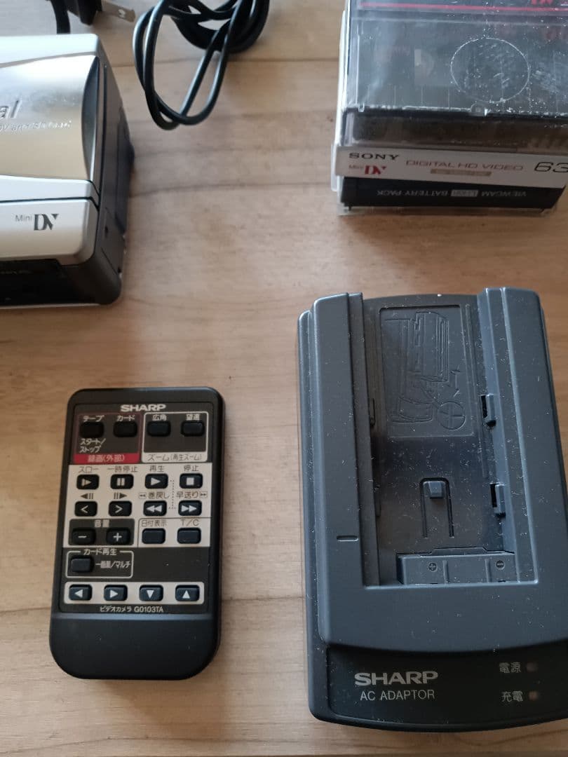 シャープ　デジタルビデオカメラVL-NZ10