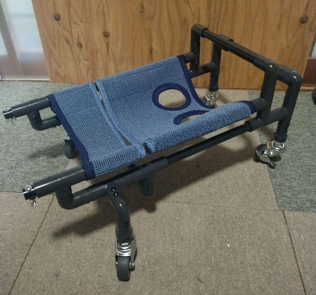 犬の四輪歩行器(小型犬シートタイプ)