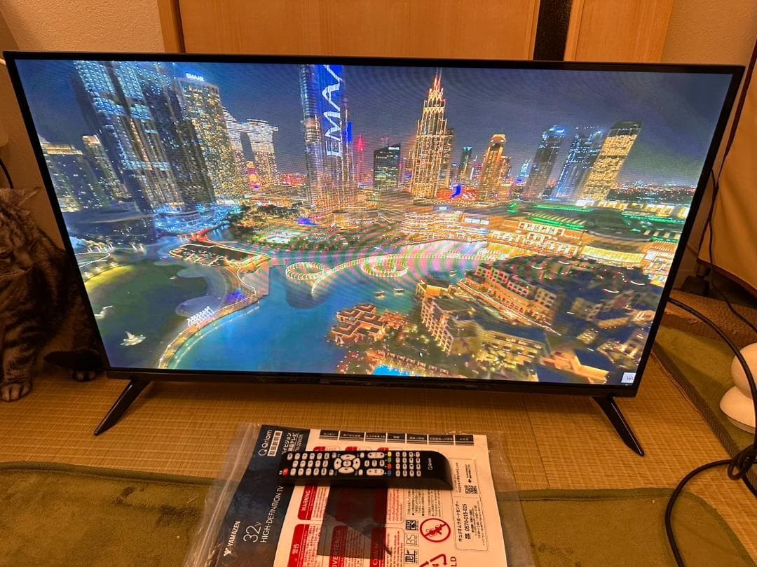 2025年製未使用に近い！山善　Qriom　32型 テレビ　QRTN-32W2K