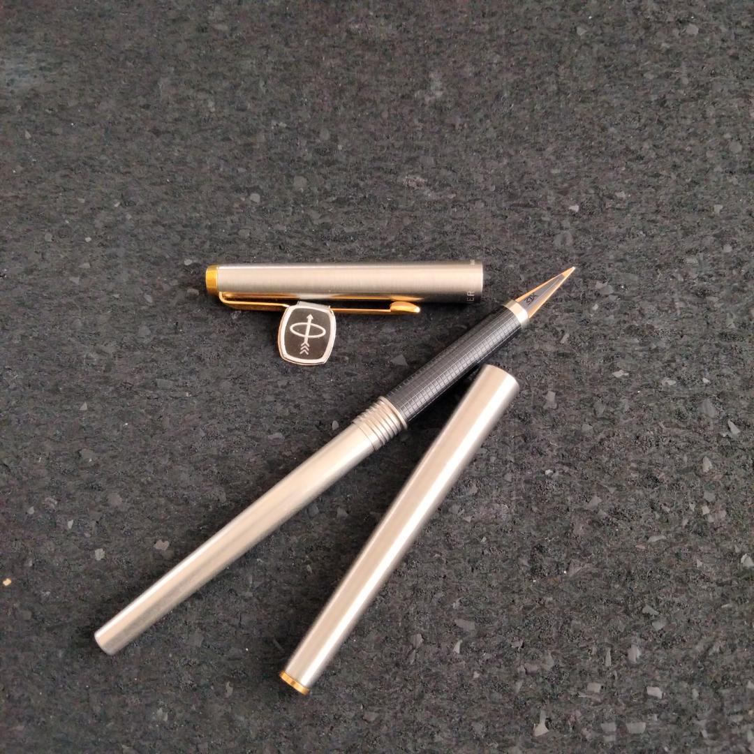 【新品未使用】PARKER 180万年筆 XF/M made in usa