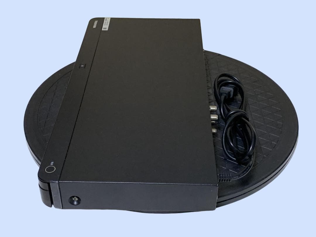 M8953 TOSHIBA ブルーレイディスクレコーダー DBR-W2007