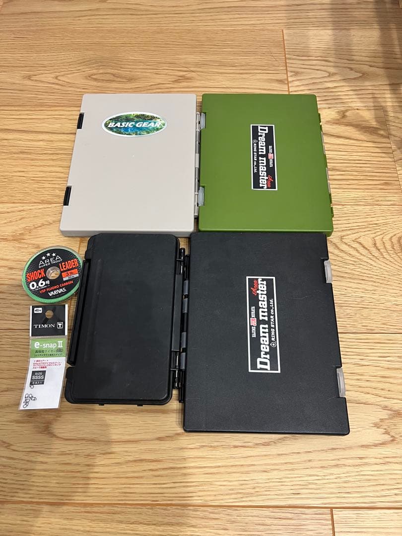 引退【まとめ売り】スプーン・メタル系　全部で218枚　管釣り　ケースとおまけ付き