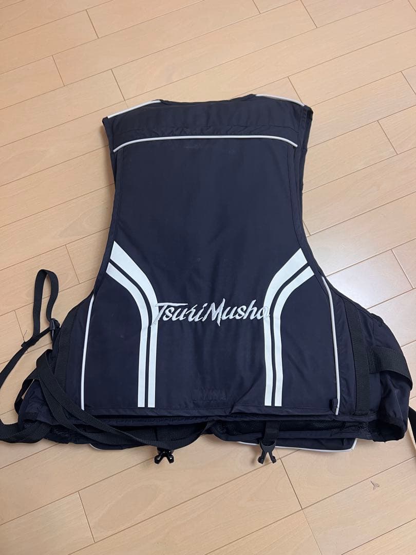 釣武者Tsuri Musha ライフジャケット ブラック