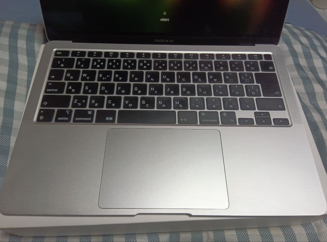 Apple MacBook Air 2020　М1 SSD256G　充放電20回