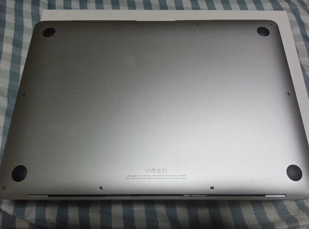 Apple MacBook Air 2020　М1 SSD256G　充放電20回