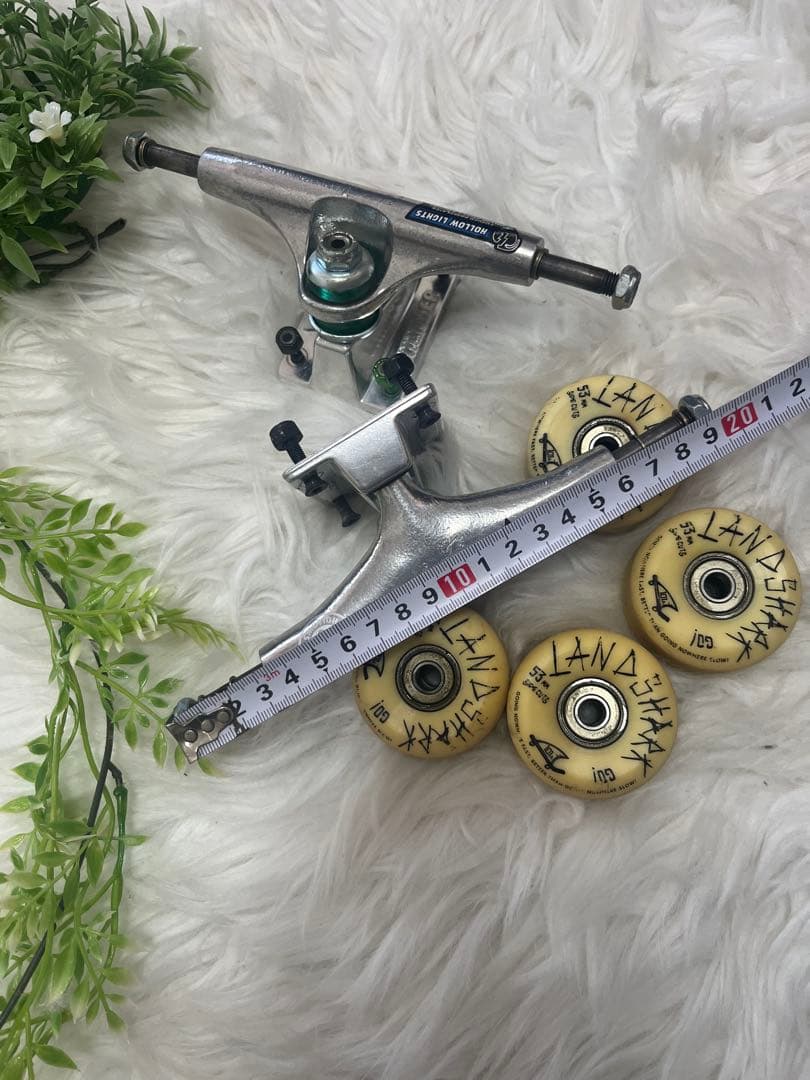 THUNDER LANDSHARKサンダー ホローライト トラック ウィール