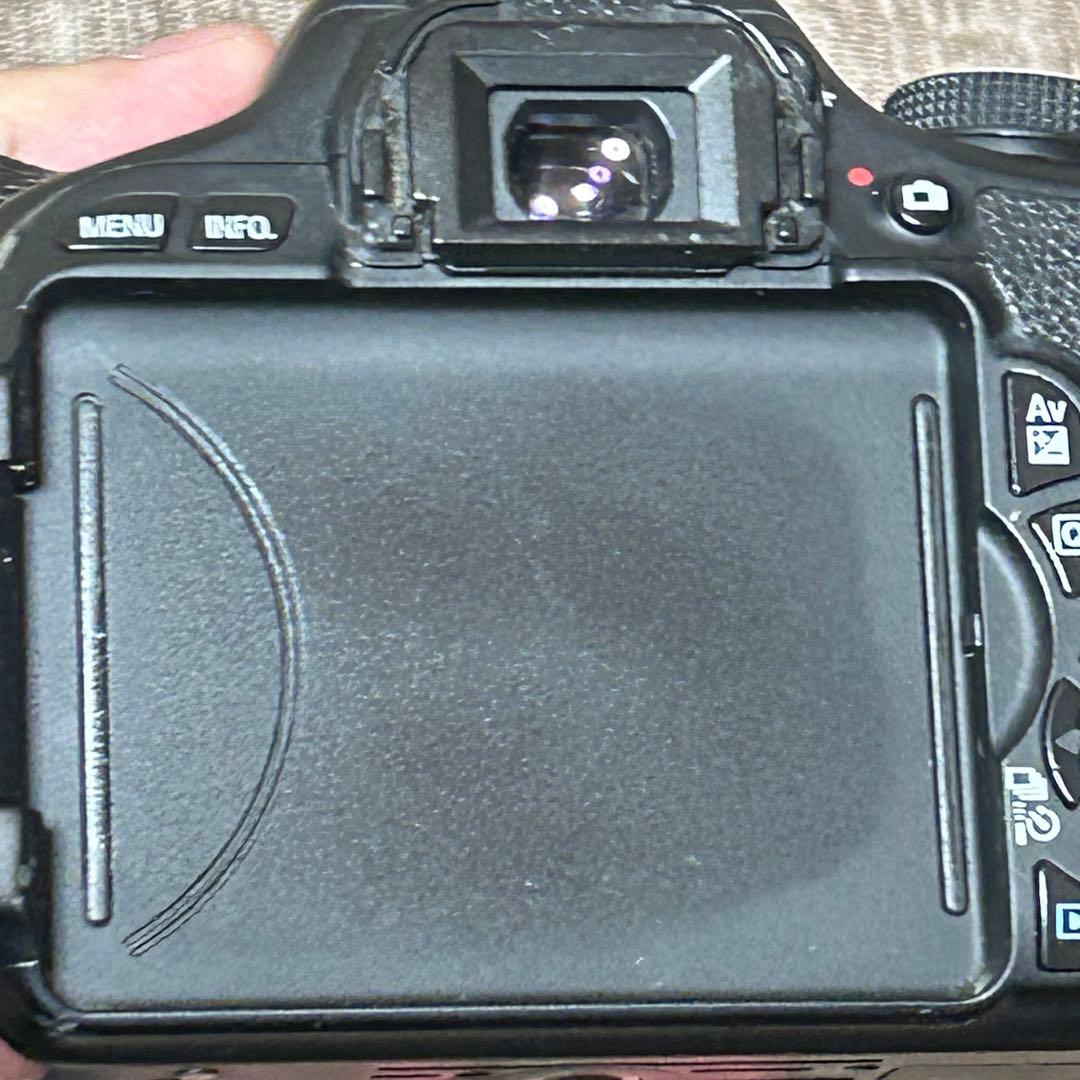 稼働品　Canon EOS kiss X5 レンズキット　充電器・電池　付属