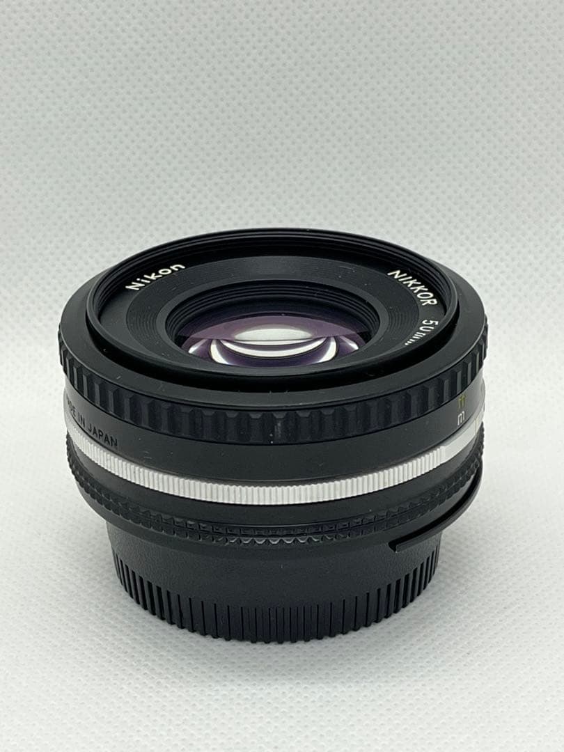 NIKKOR 50mm f/1.8 人気のパンケーキレンズ 日本製