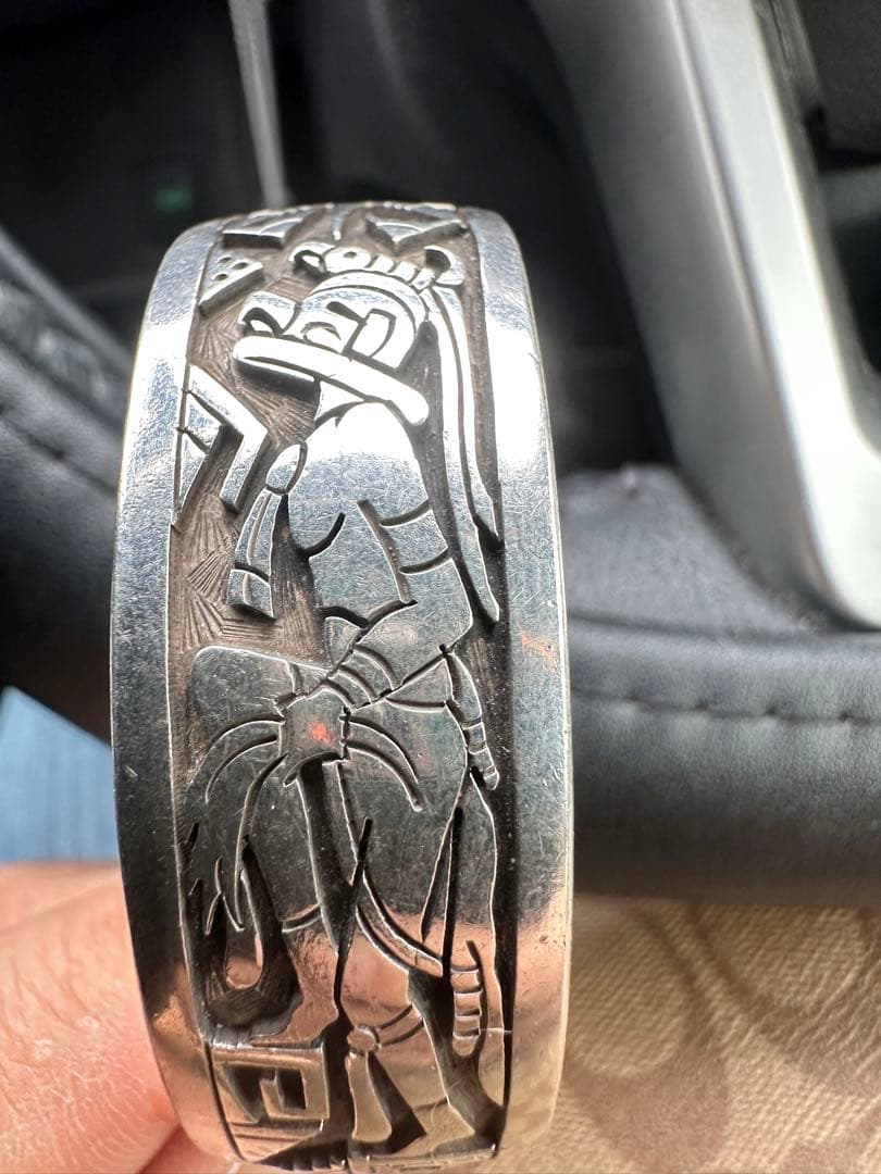 イーグルダンサーのシルバーアクセサリー