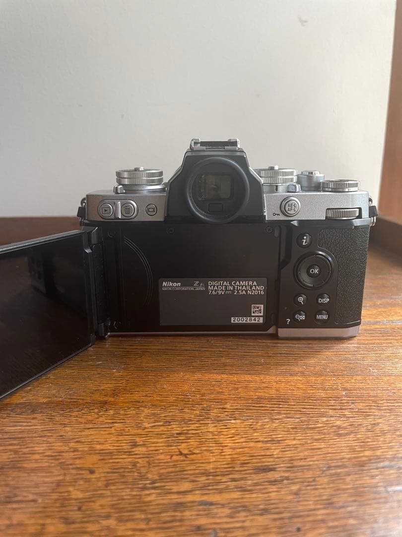 Nikon Z fc ミラーレス一眼 シルバー