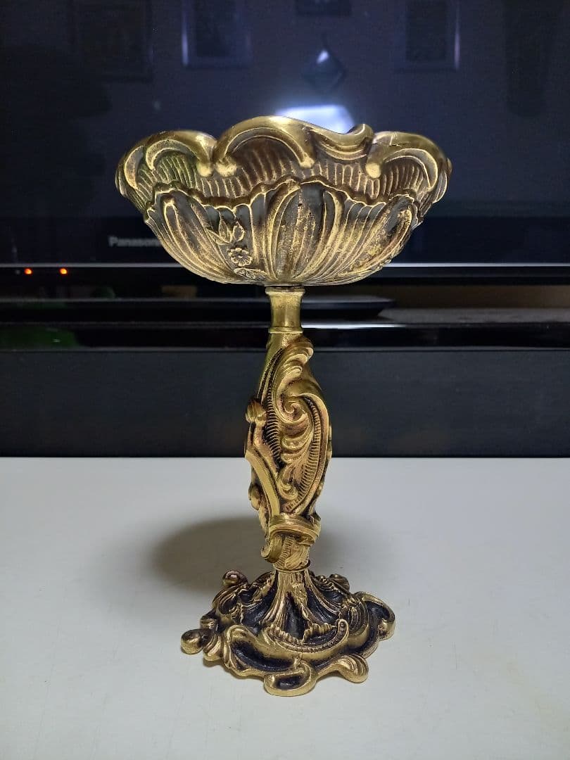 イタリア製　アンティーク　バロック　テーブル　トレー　重厚　無垢　真鍮製