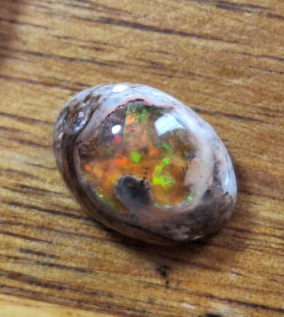 コスモが燃えるカンテラオパール