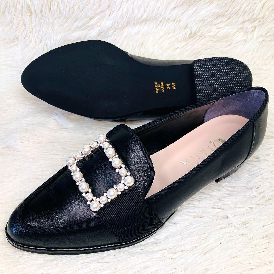 【未使用級】DIANA24㌢スクエアバックルパールジビュー　ポインテッドシボ革