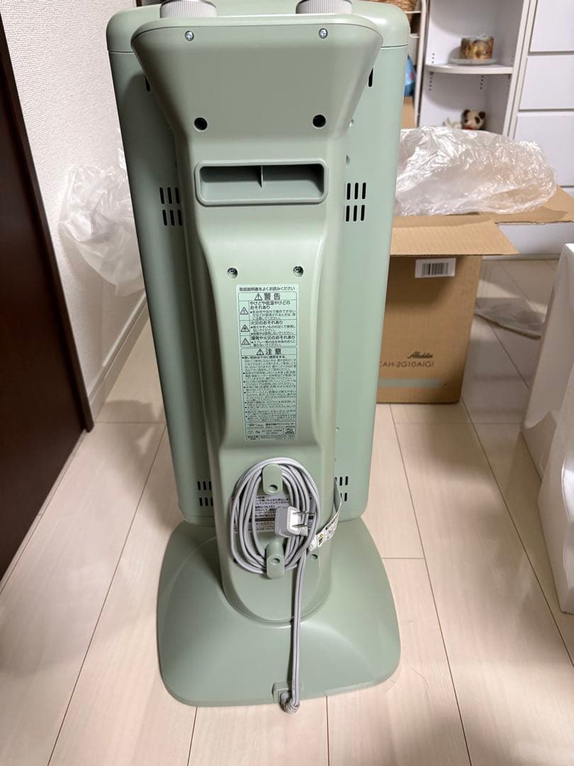 遠⾚グラファイトヒーター アラジン 2018年 CAH-2G10G(G)