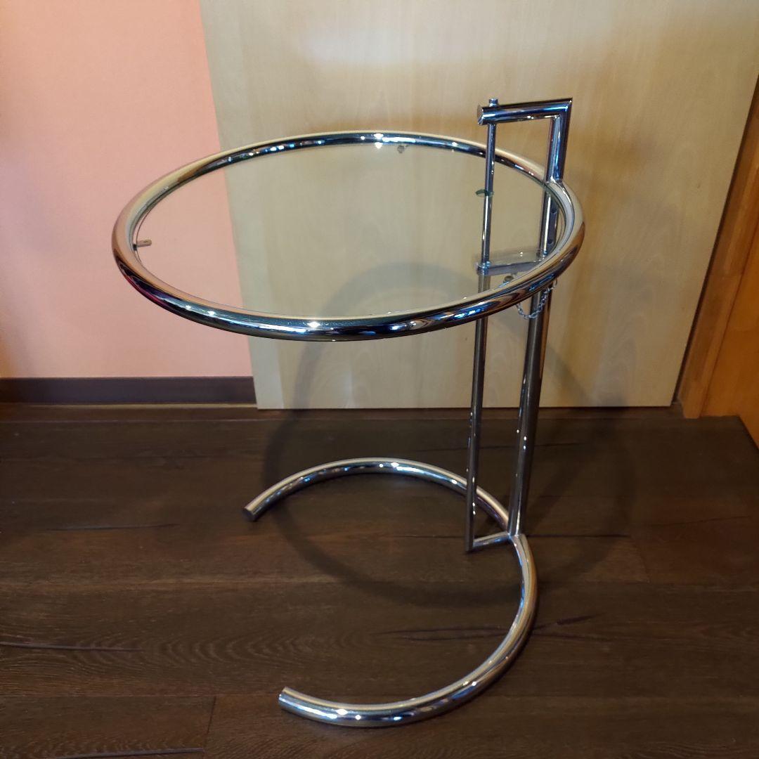 大塚家具 アイリーン・グレイ ル・コルビュジエ テーブル