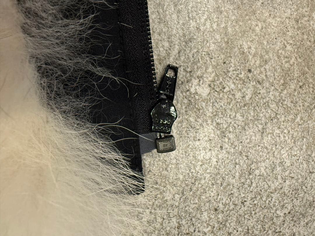 カナダグース　ファーのみ　コヨーテ