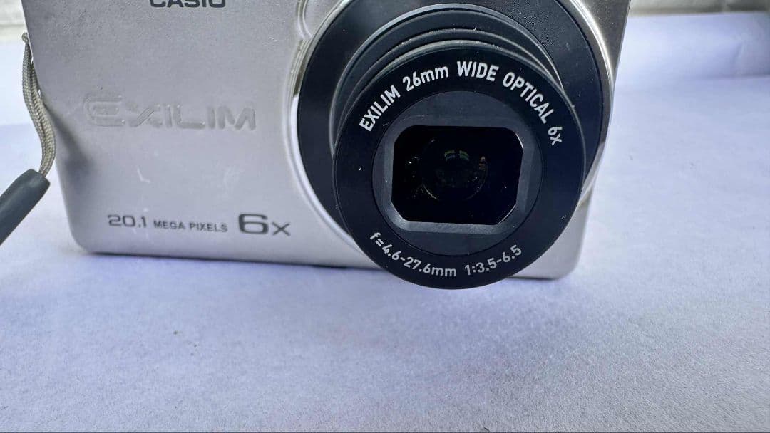 デジタルカメラ CASIO EXILIM EX-ZS35 20.1MP