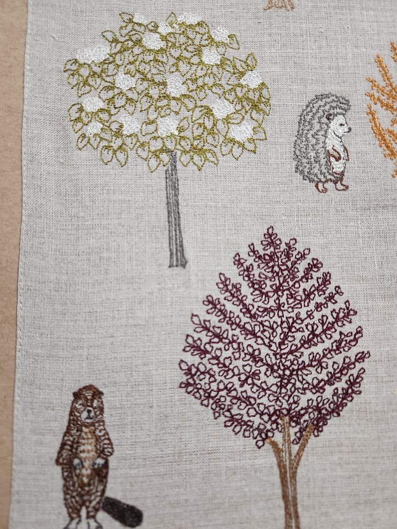 CORAL&TUSK ファブリックアート Fall Gathering