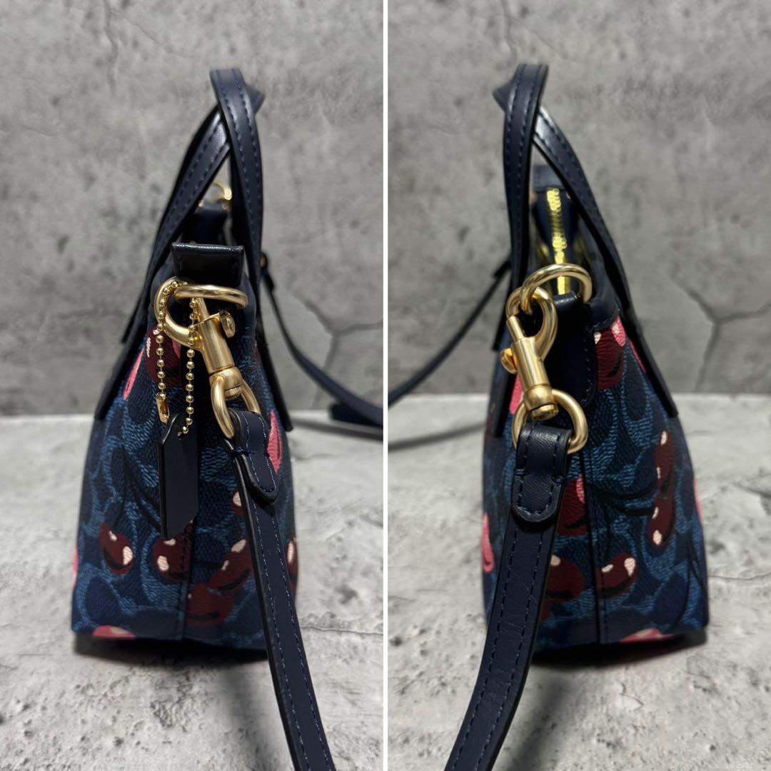 未使用級✨️コーチ 2way ショルダーバッグ ミニシティ チェリー レザー 青