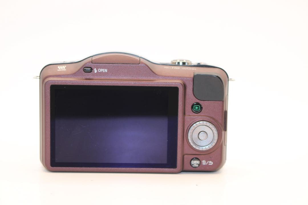 ★人気カラー★ショット数4576回★ LUMIX DMC-GF3 レンズキット