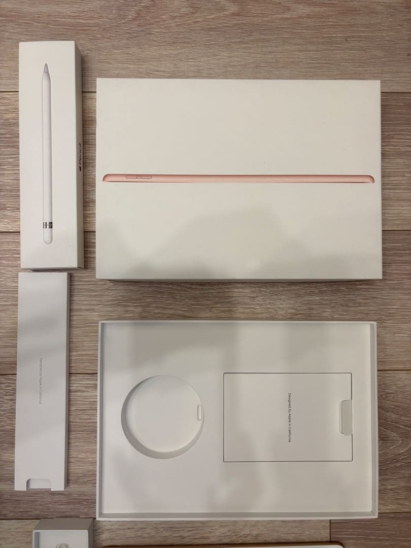 iPad 第7世代 Apple Pencil ケース付き