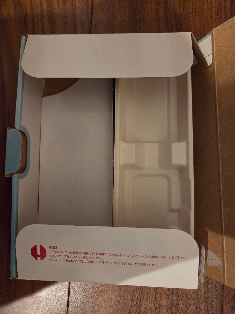 早い者勝ち！【美品】Canon IXY DIGITAL 20 IS 本体と付属品