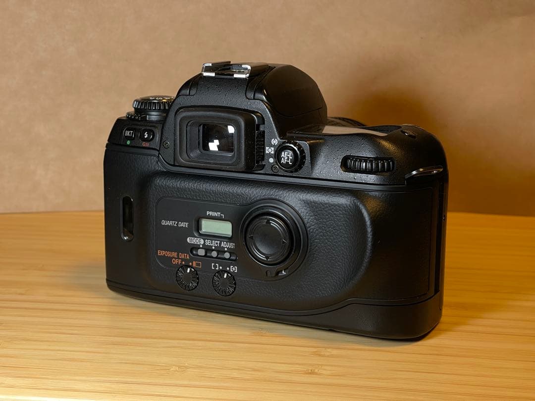 極美品Nikon F80 フィルム一眼レフカメラ　セット