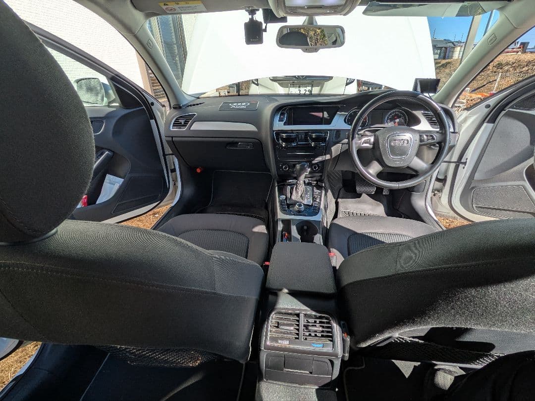 アウディA4アバント‼️スタッドレスタイヤ装着‼️