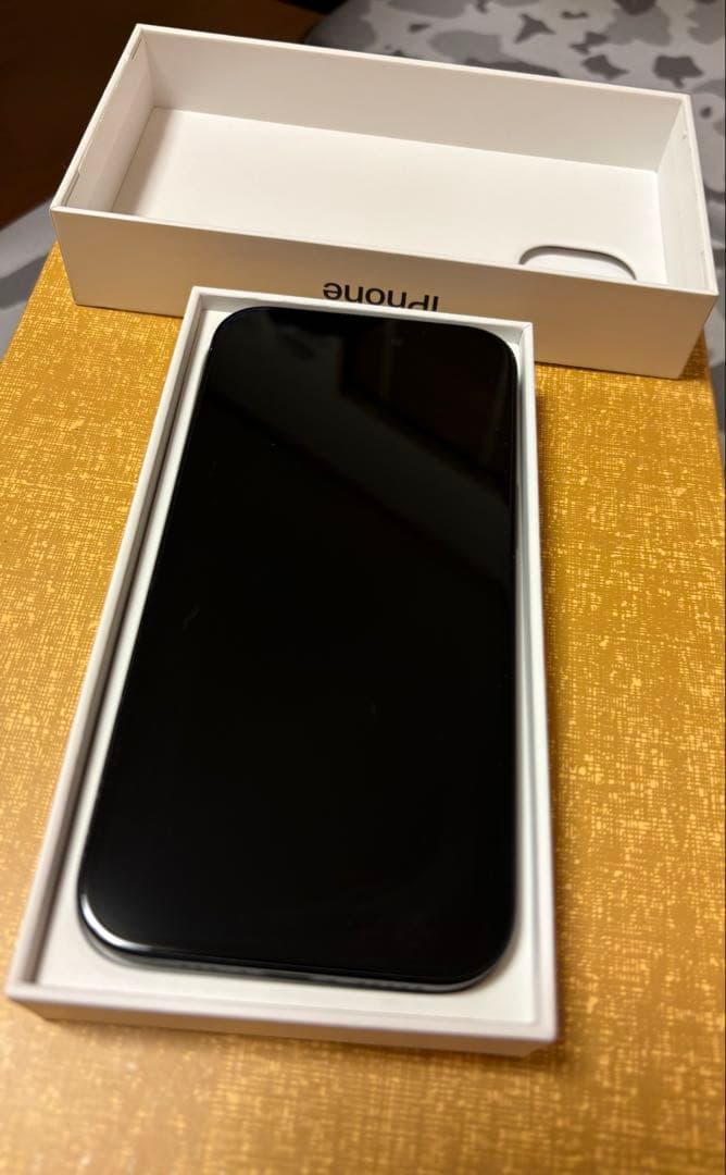 Ｋ*Ｉ様 ^*^様 Apple iPhone 15ブラック 本体