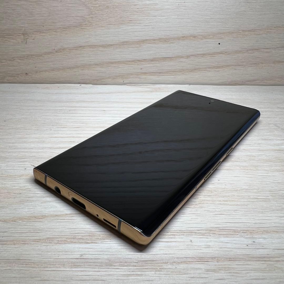 富士通arrows NX9 F-52A本体 E27