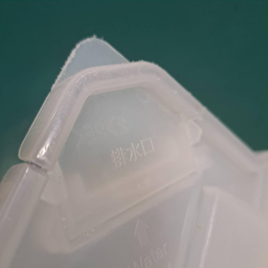 2023年製 パナソニック 衣類乾燥 除湿機 デシカント方式 　F-YZVX60