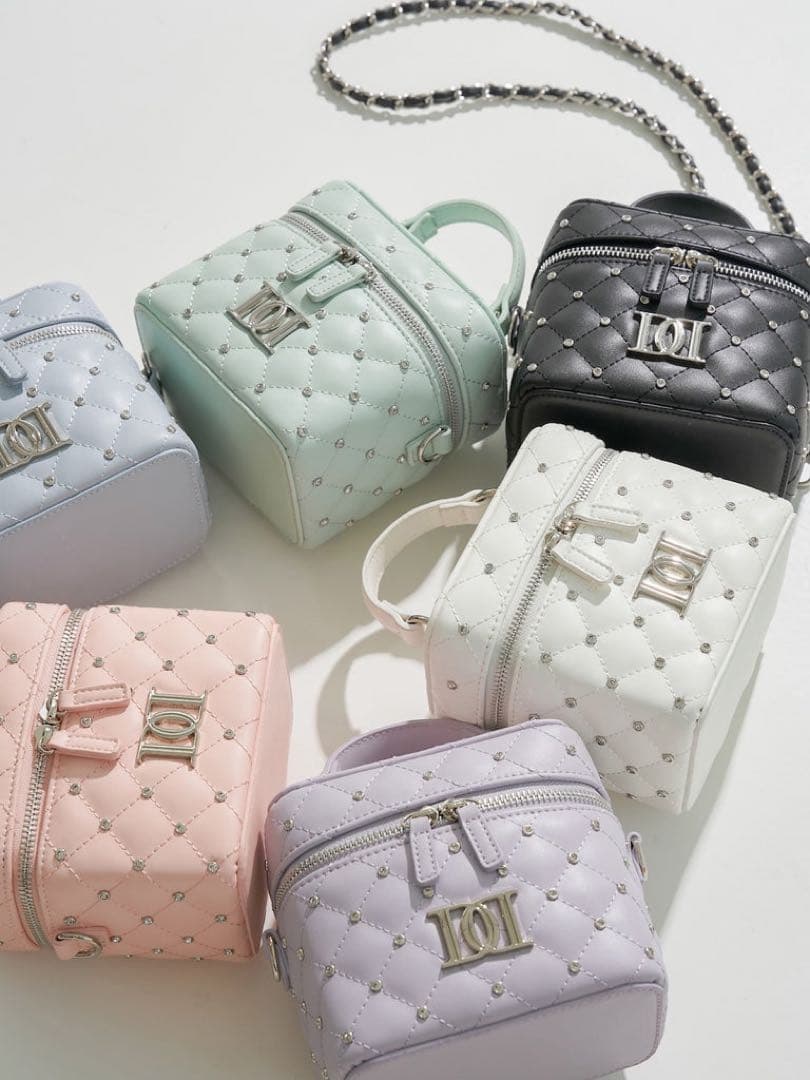 Darichダーリッチ キルティングビジュースクエアミニバッグ バニティホワイト